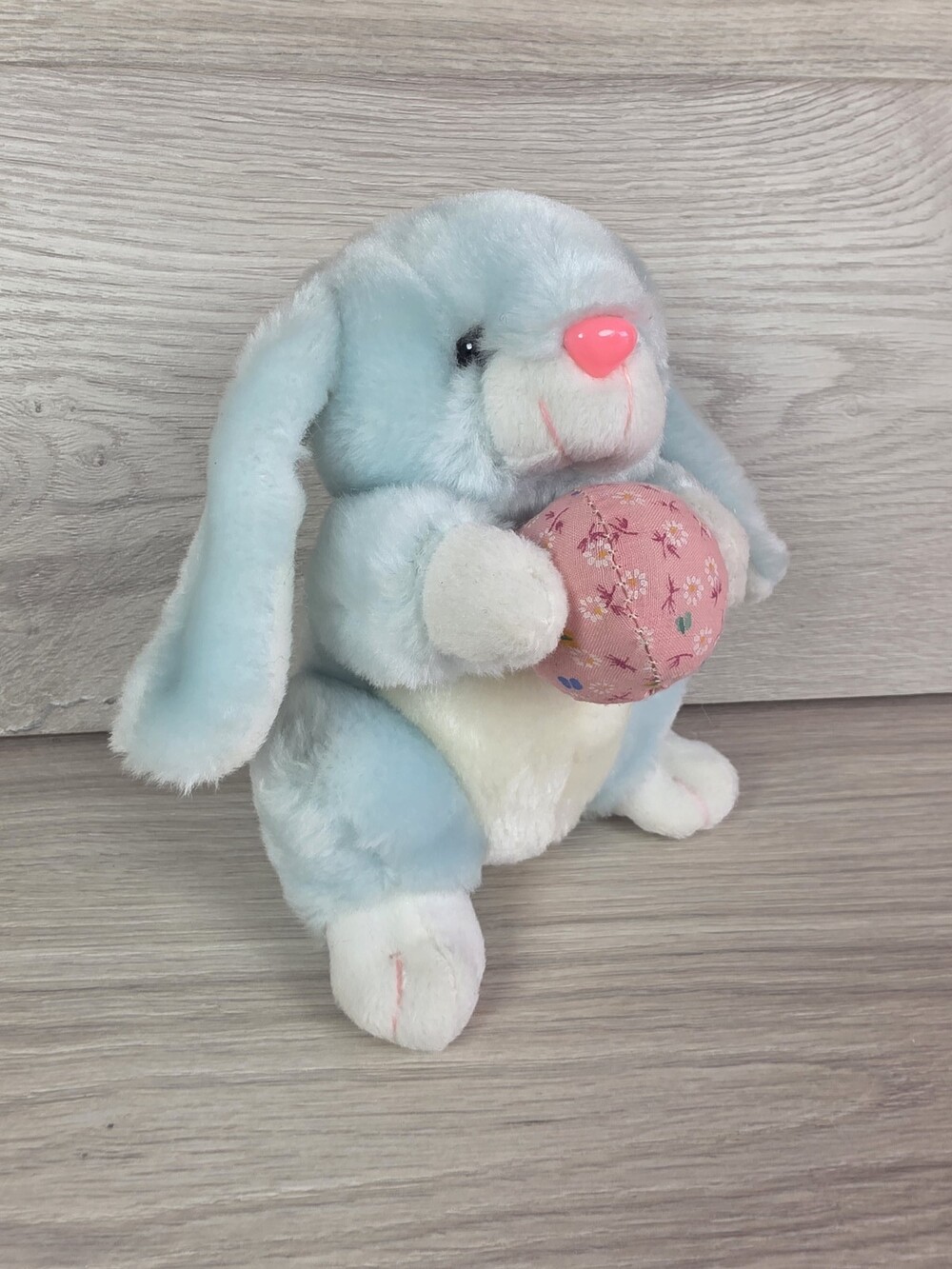 Flomo Blue Plush Rabbit Holding Fabric Ball Pastel Colors Cute Easter SU54